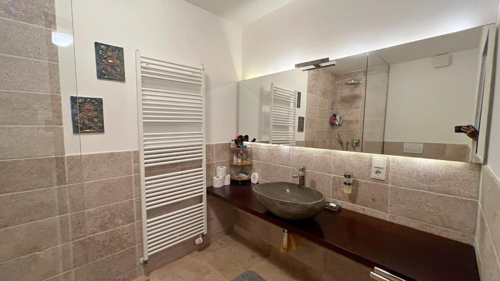 Royal Domain, Entire, Bnbrickeys Villa